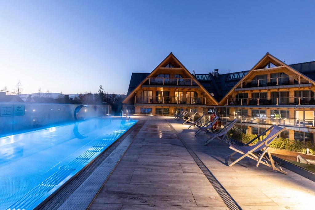 Basen Zewnętrzny APARTHOTEL ROYAL RESORT SPA Zakopane Zakopane