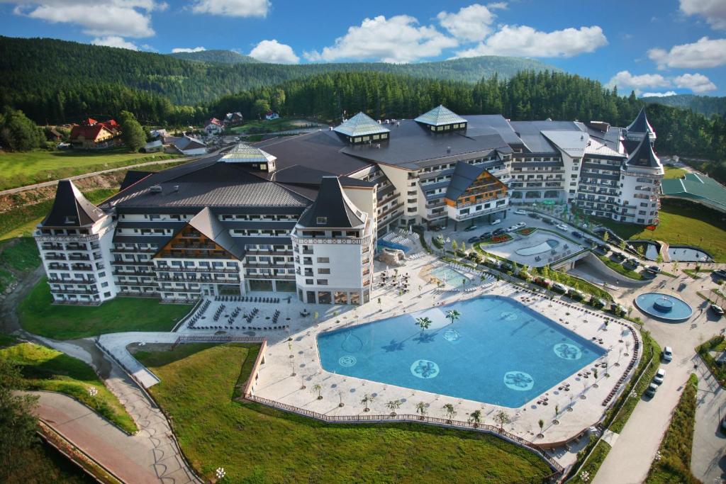 Basen Zewnętrzny Hotel Gołębiewski Karpacz Karpacz