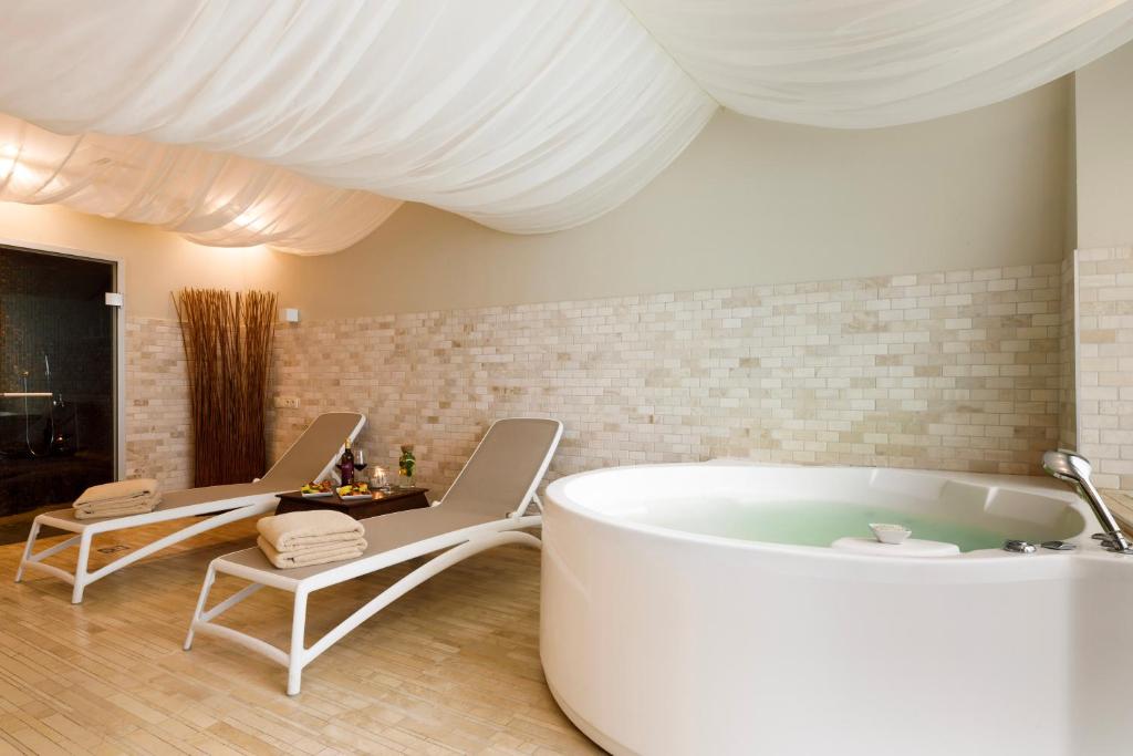 Jacuzzi Ultra Marine by Zdrojowa Kołobrzeg
