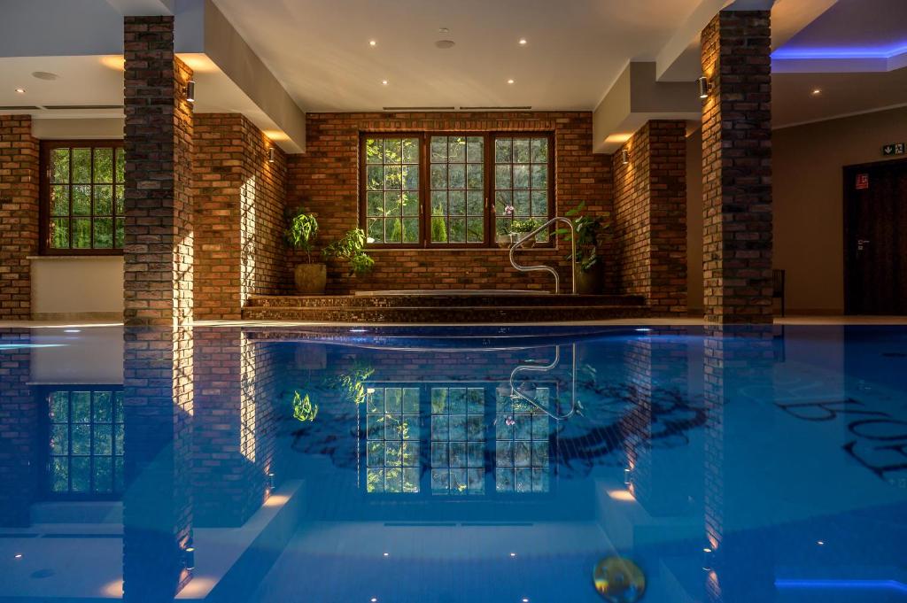 Kryty Basen ForRest Hotel & Restaurant & Spa Zielona Góra