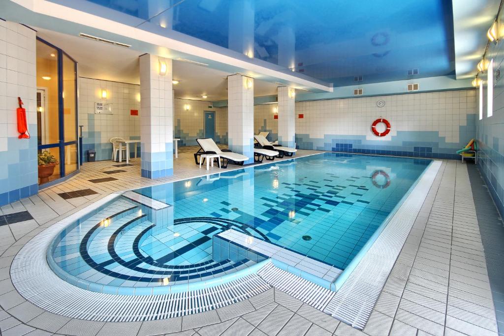 Kryty Basen Hotel Festival Opole