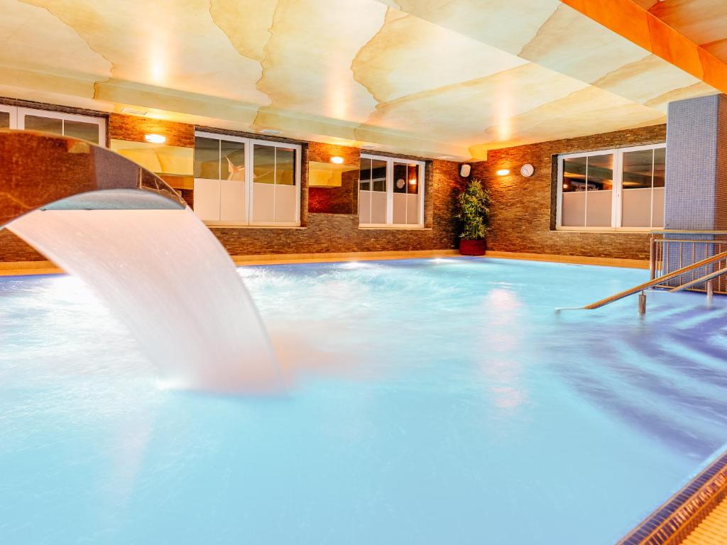 Kryty Basen Hotel Skalite Spa & Wellness Szczyrk