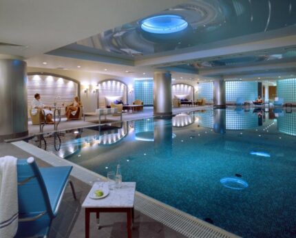 Kryty Basen Regent Warsaw Hotel Warszawa