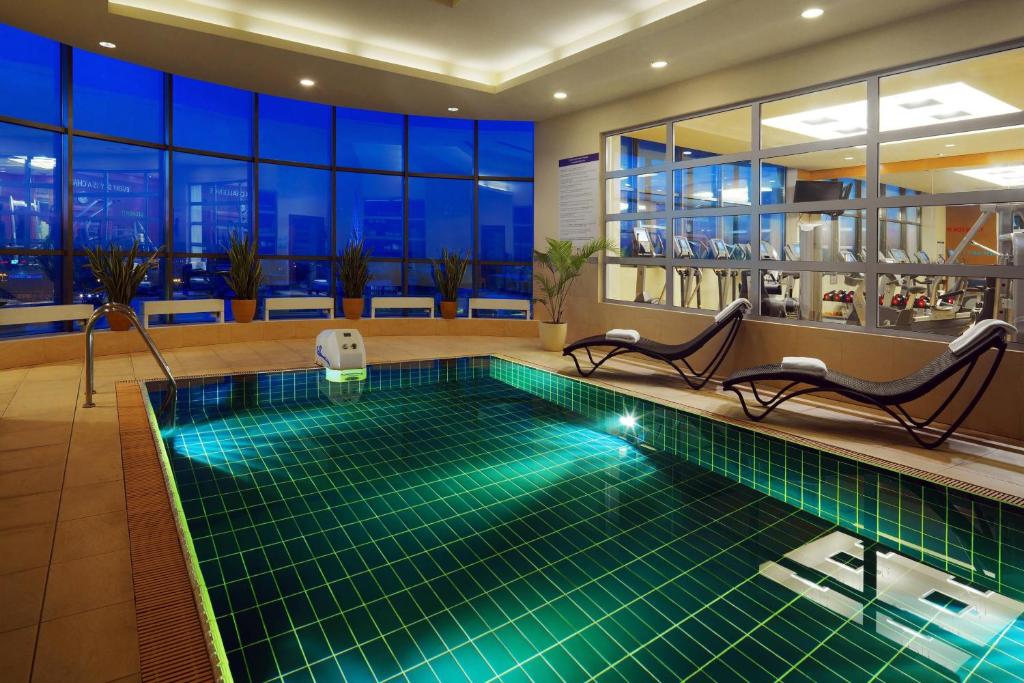 Kryty Basen Sheraton Poznan Hotel Poznań