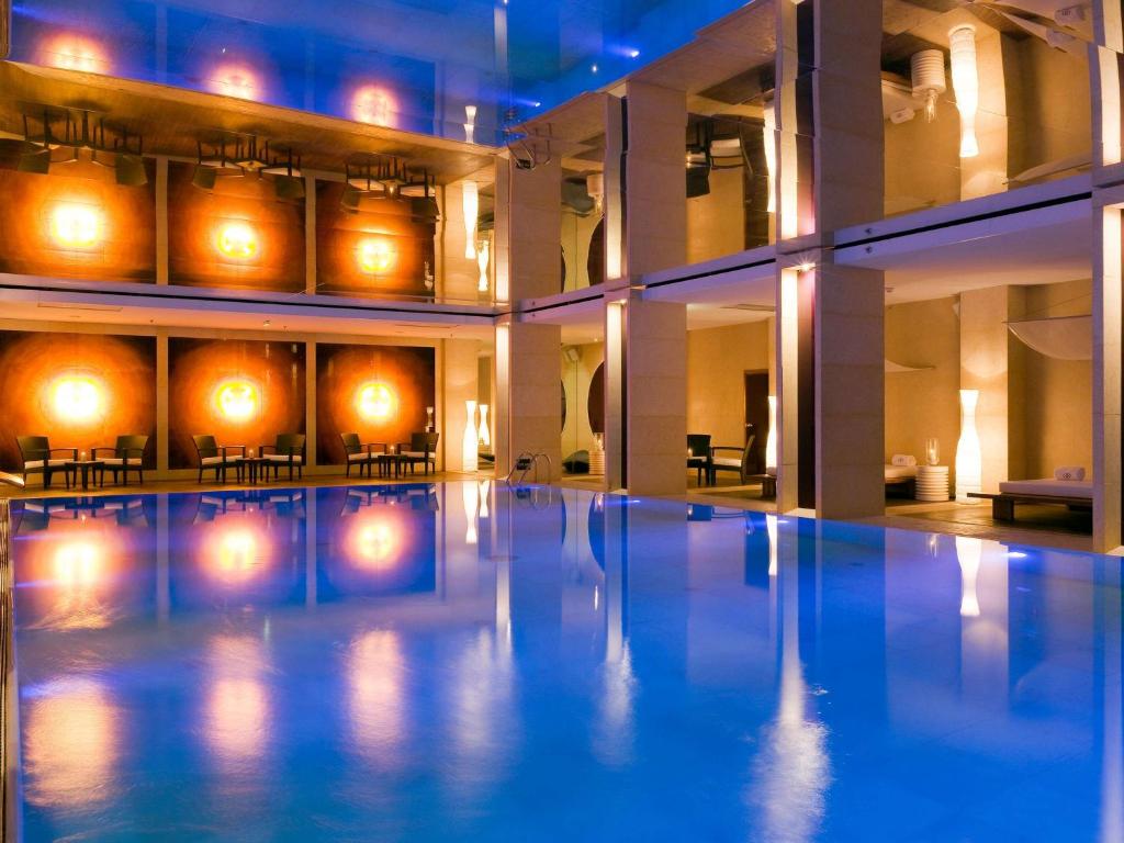 Kryty Basen Sofitel Warsaw Victoria Warszawa