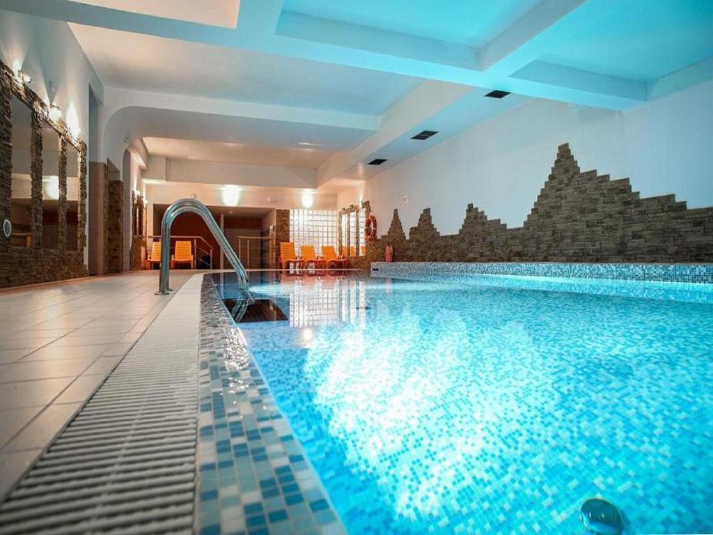 Kryty Basen TatryTOP Radowid basen sauna Zakopane
