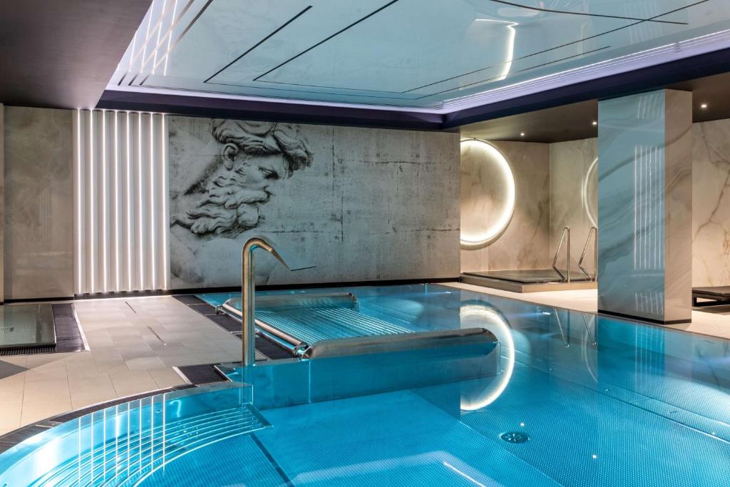 Radisson Hotel & Suites, Gdansk, Wyspa Spichrzów Gdańsk z Kryty Basen